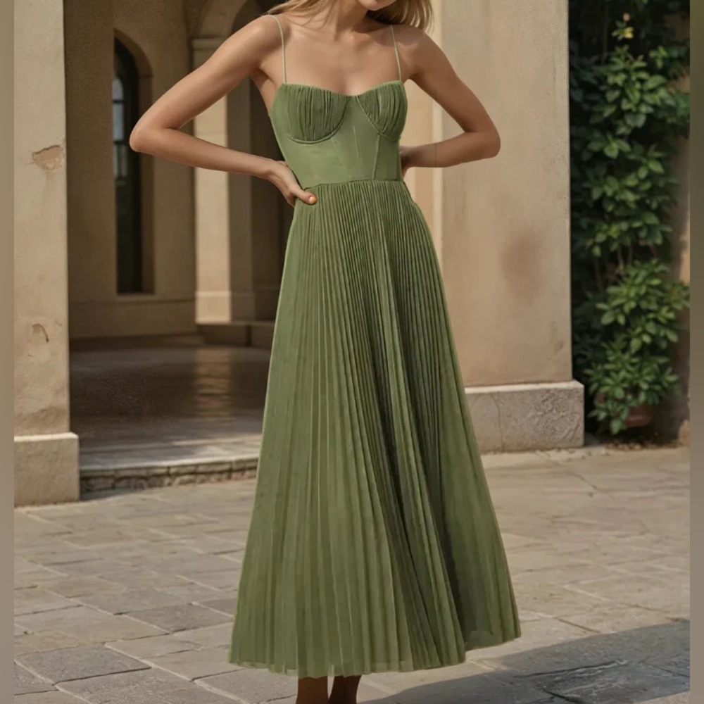 Mayberry Sonya Sculpted Pleated Maxi Dress, Green